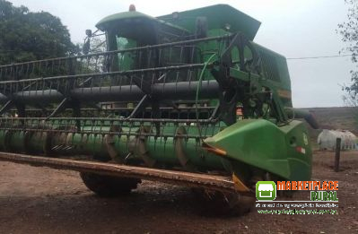 Colheitadeira John Deere 1550