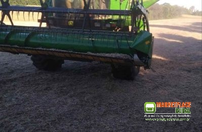 Colheitadeira John Deere 1175