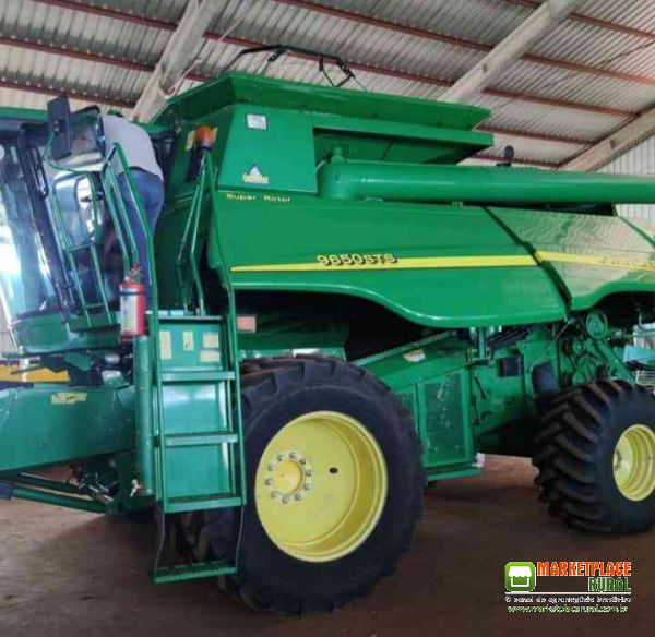 Colheitadeira John Deere STS 9650