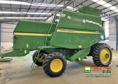 Colheitadeira John Deere 1550