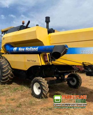 Colheitadeira New Holland