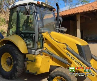 RETROESCAVADEIRA NEW HOLLAND B90B