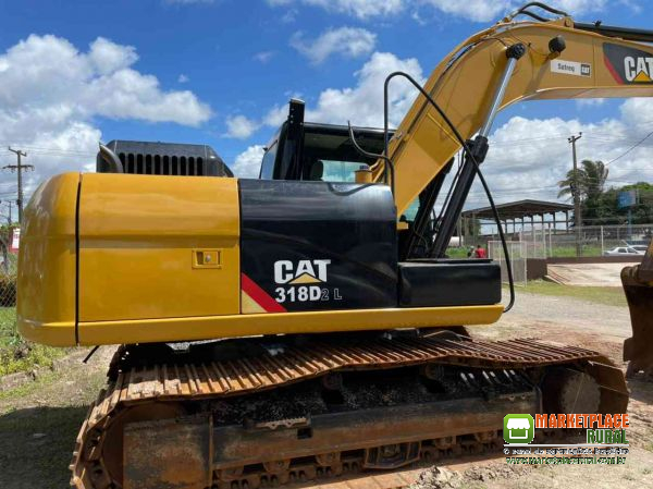 Escavadeira CAT 318DL