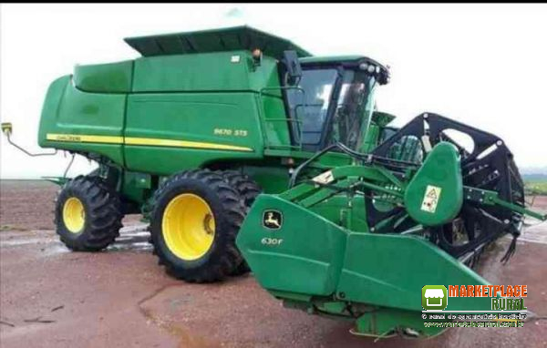 Colheitadeira John Deere STS 9670