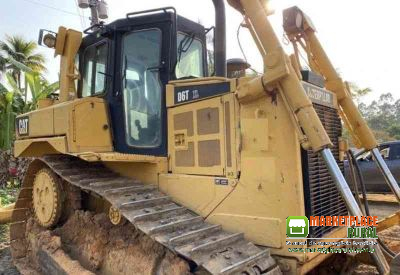 TRATOR DE ESTEIRA CATERPILLAR D6T XL - 2011