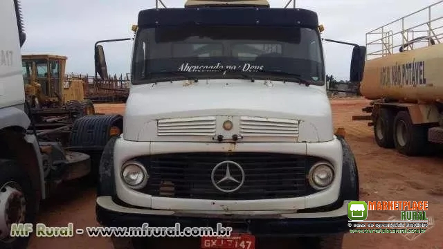 Caminhão Mercedes Benz (MB) 1113 ano 82