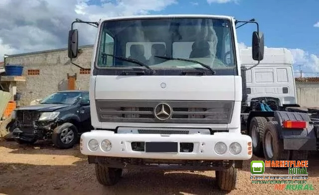 Caminhão Mercedes Benz (MB) 2729 6x4 ano 14