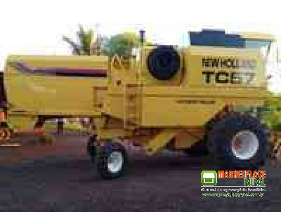 Colheitadeira New Holland TC 57