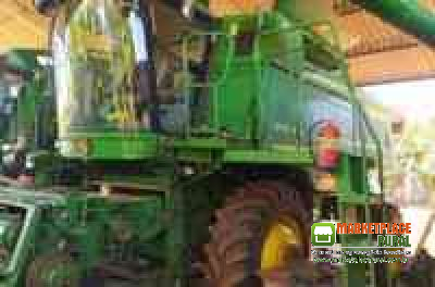 Colheitadeira Jonh Deere sts 9770