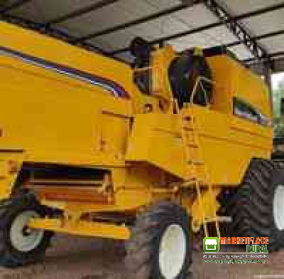 Colheitadeira New Holland TC 59