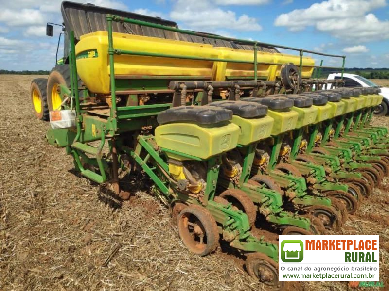 Plantadeira John Deere JD1113 ano 2012