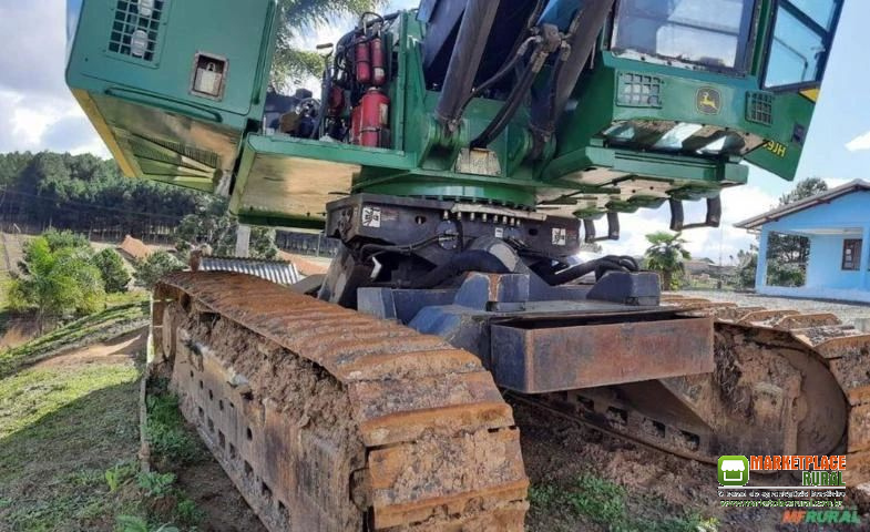 Harvester John Deere 909JH ano 2009 com 3000 (motor novo) Com Cabeçote Logomax 10.000 XT