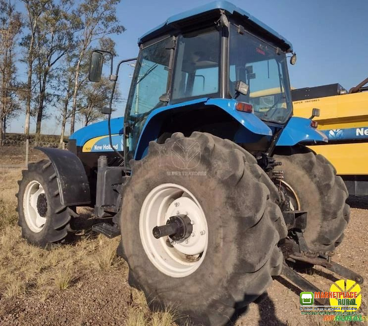 Trator New Holland TM 7010 4x4 ano 12