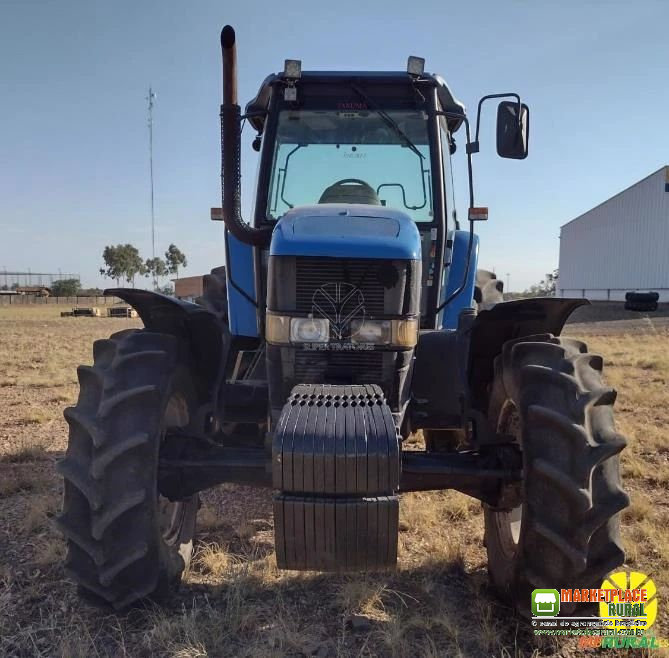 Trator New Holland TM 7010 4x4 ano 12