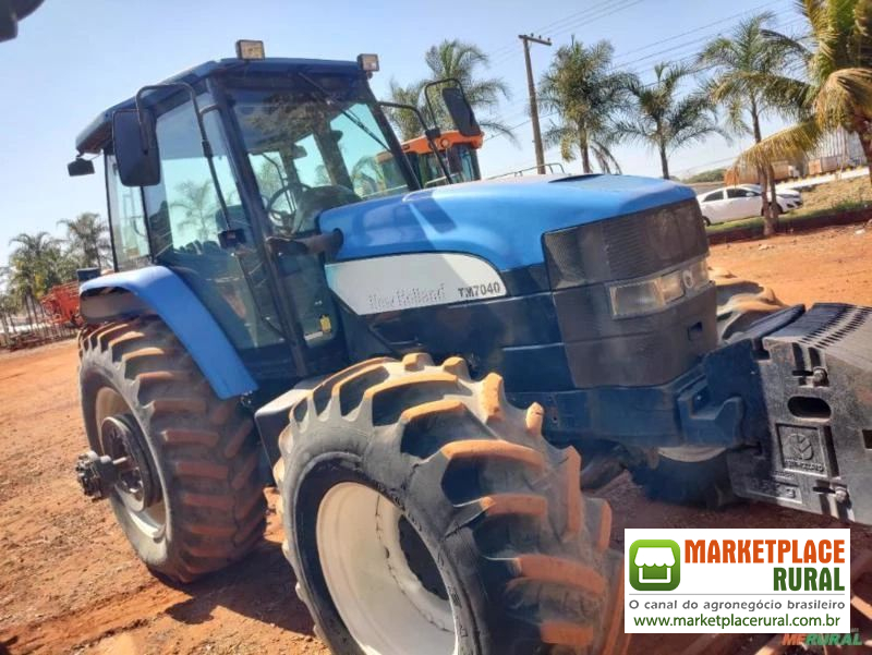 Trator New Holland TM 7040 4x4 ano 12