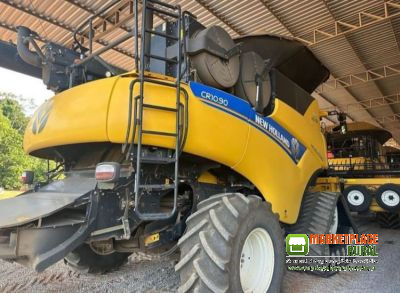 Colheitadeira New Holland CR10.90