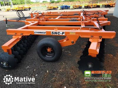 GRADE SUPER DESTORROADORA DOBRAVEL COM RODAS MARCA CIVEMASA MODELO SNC-P 108 X 22