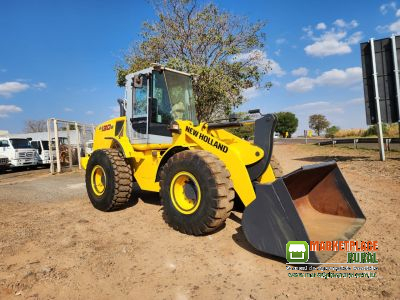 PÁ CARREGADEIRA W130 NEW HOLLAND ANO 2009