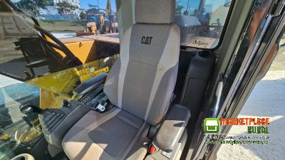 Caterpillar 318D2L