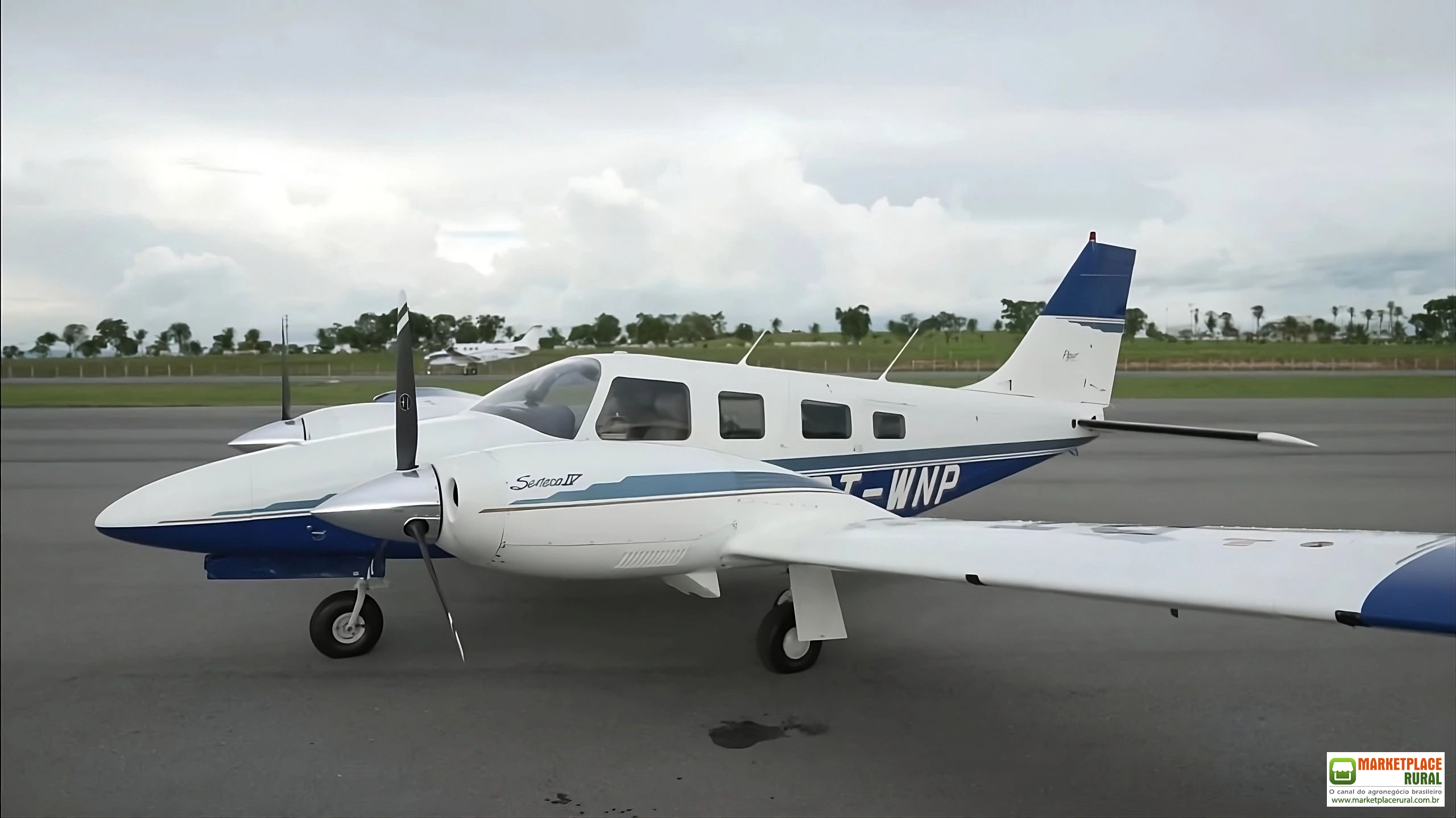 Aeronave Piper Seneca IV - Conforto e Desempenho em Cada Voo!