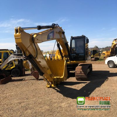 Caterpillar 315 DL, ano 2011