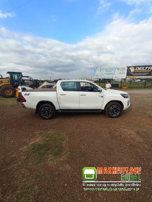 Toyota Hilux CD SRV 4x4 diesel, ano 2022