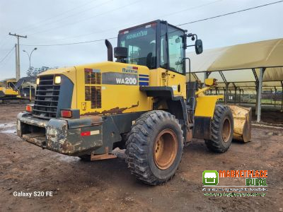 Pá Carregadeira komatsu WA200 ano 2012,